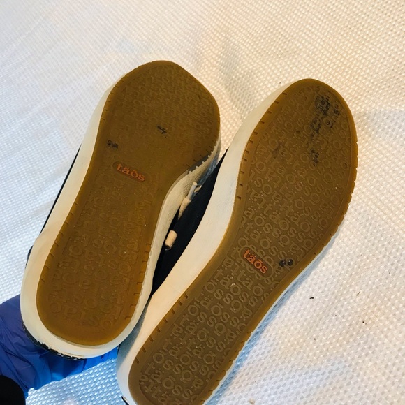 Taos navy blue Canvas Sneakers with White Laces - Picture 6 of 9